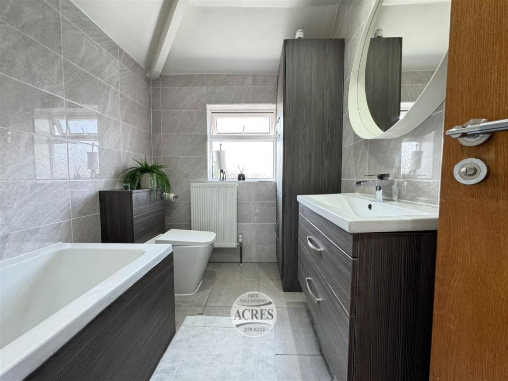 IMG_4522 (Large)-Photoroom.png