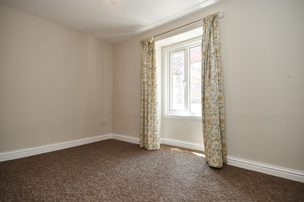 Master bedroom photo 3