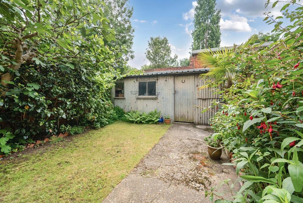 1305645-22-684977...