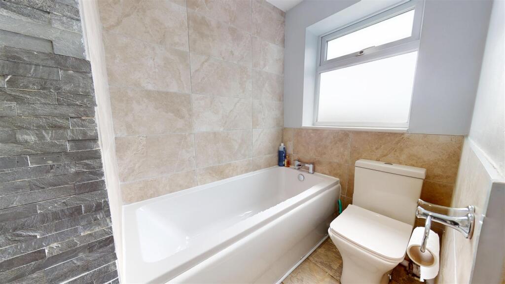 Stuart Crescent Bathroom