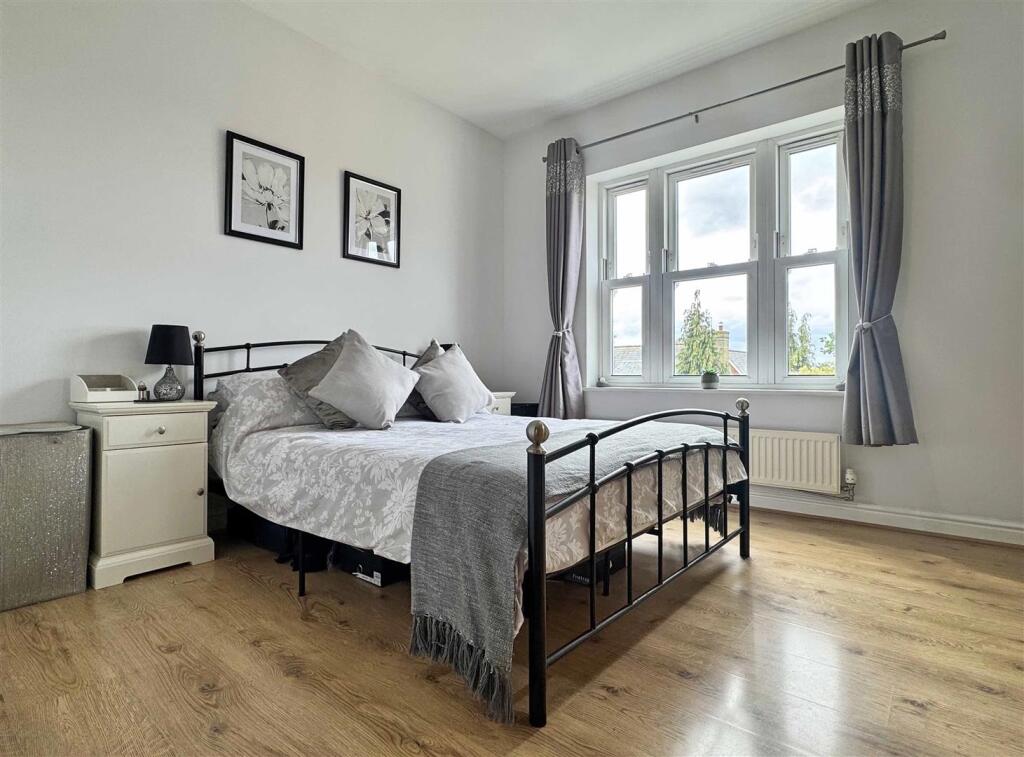 Bedroom.jpg