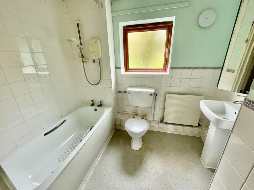 Main Bathroom