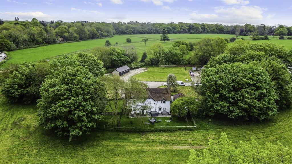 FRITH PARK FARM DRONE- (7).jpg