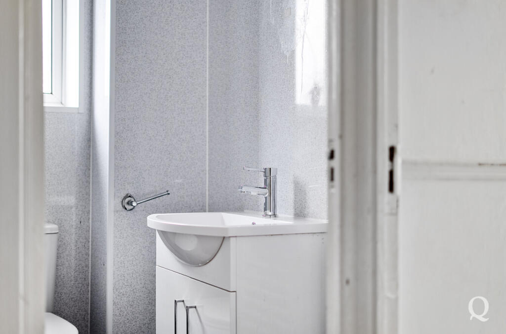 7f56b1f4-b9ea-453...