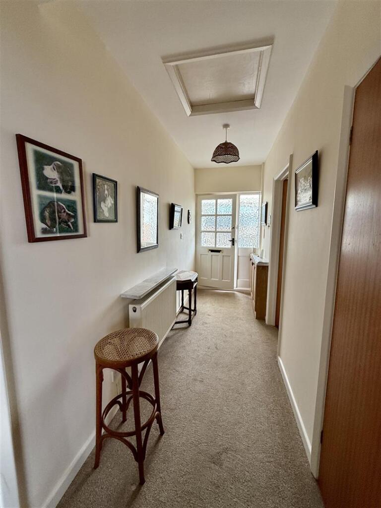 Entrance Hallway: