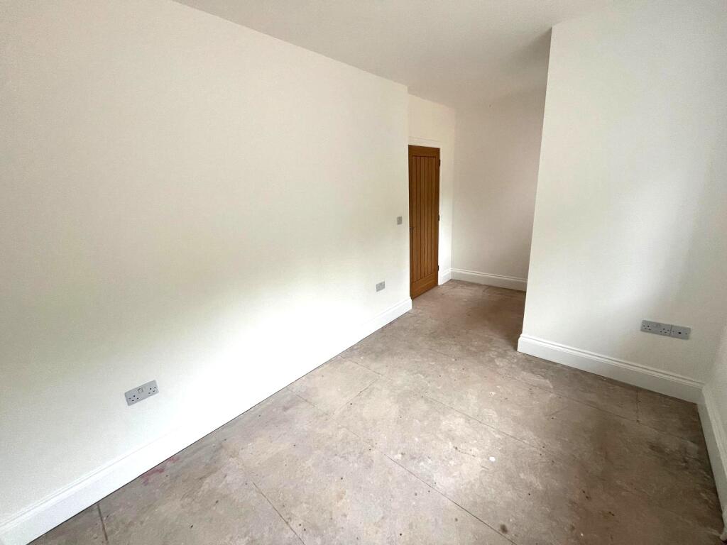 WhatsApp Image 2025-08-04 at 12.45.33.jpeg