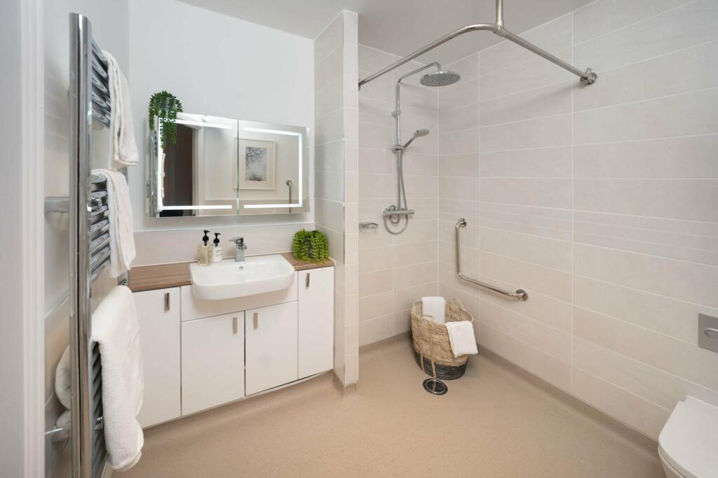 Hawkesbury Place, Stow-on-the-Wold - Typical Shower Room