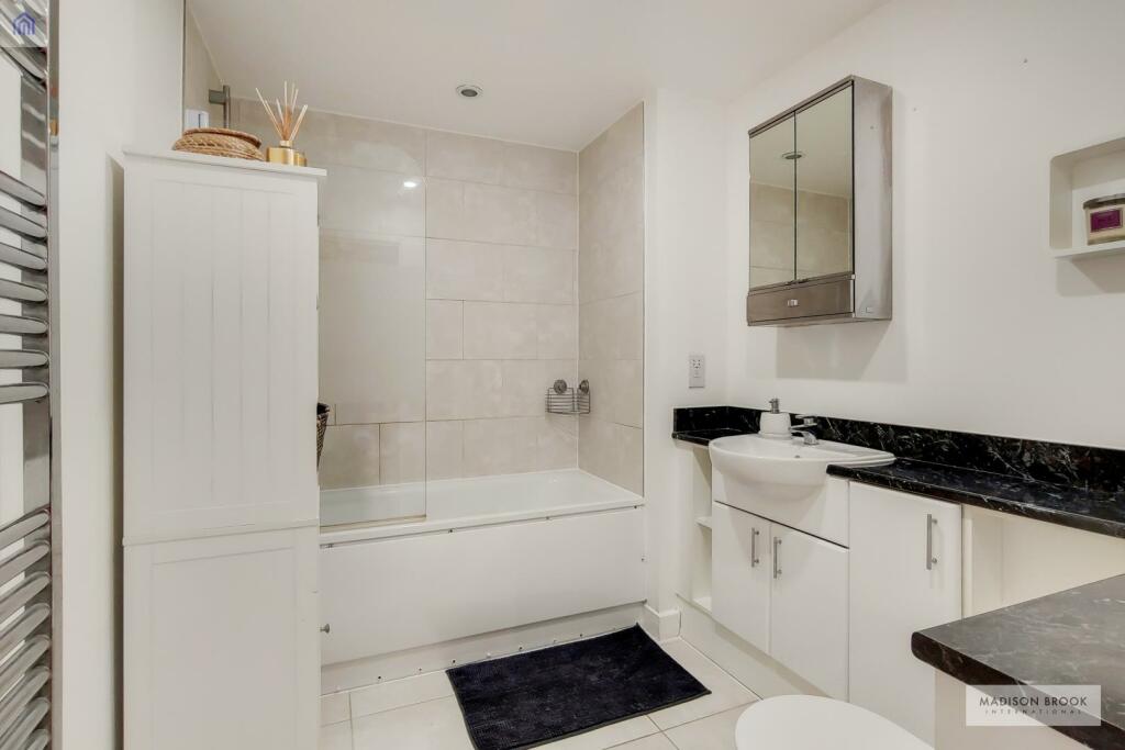 Bathroom - Sienna Alto, Renaissance Development - 