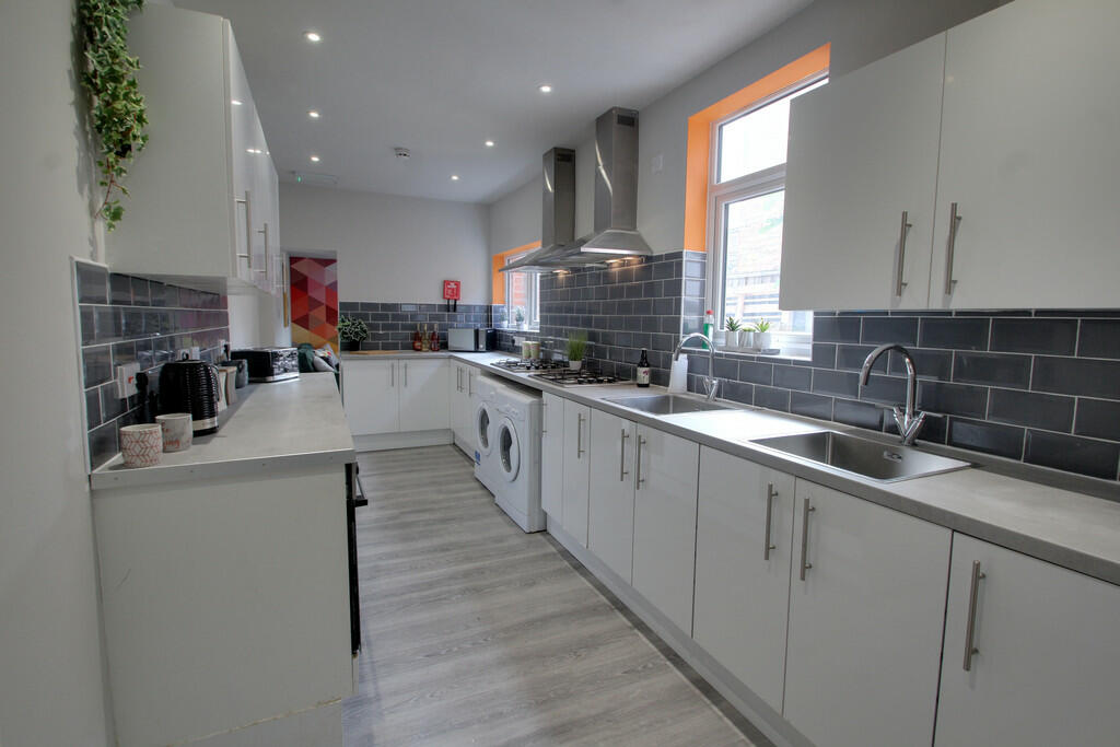 Main kitchen