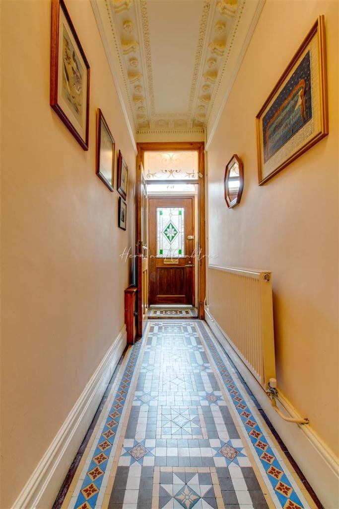 Llandennis Road, Cyncoed, HernCrabtree (15).jpg