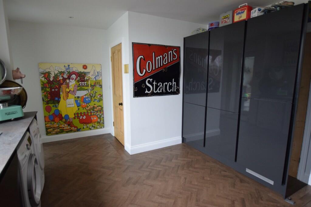 Kitchen (2)