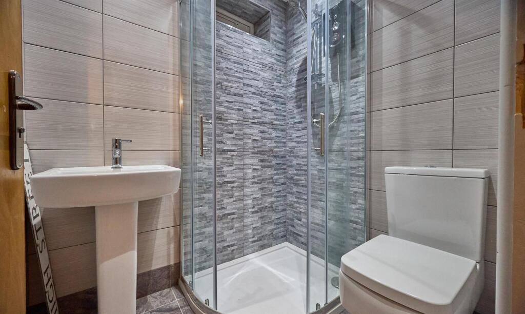 high street es 4.jpg