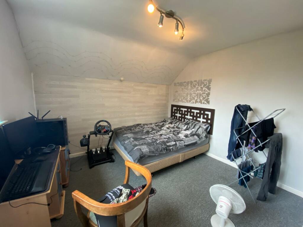 Bedroom 3 First floor (Right)