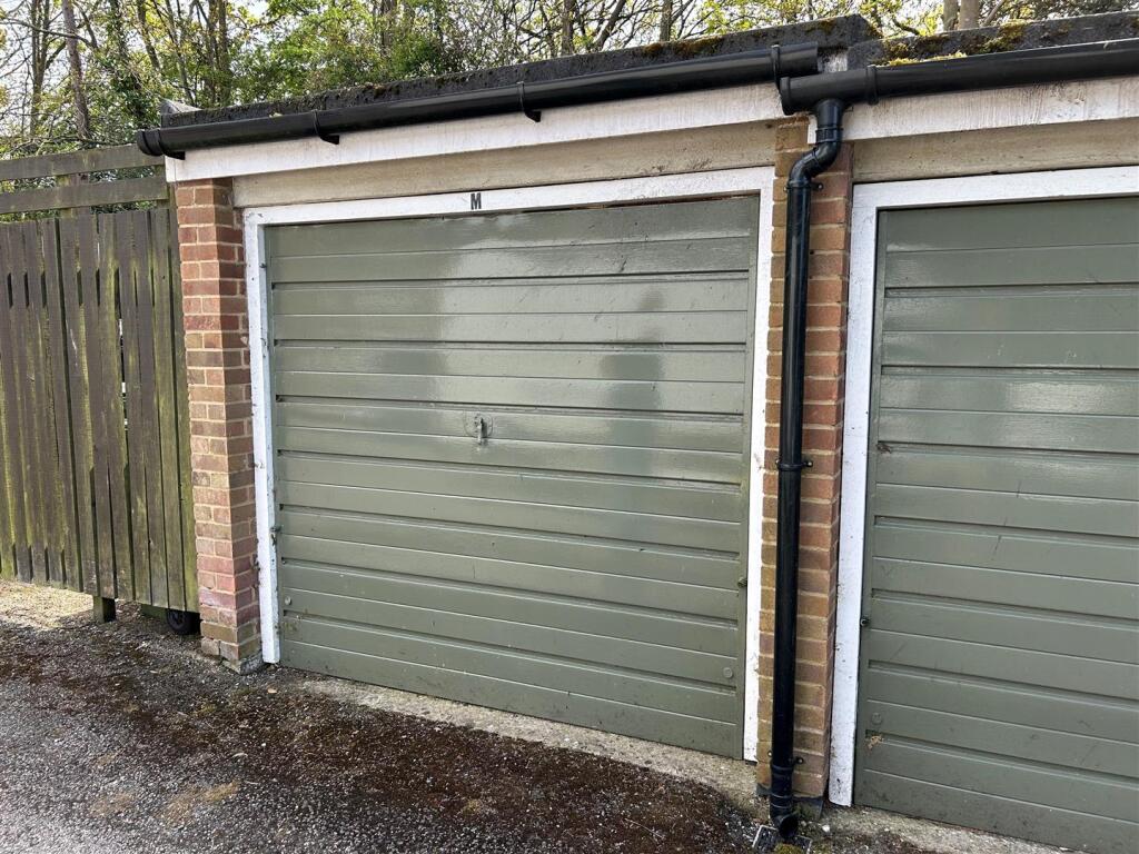 Garage.jpg
