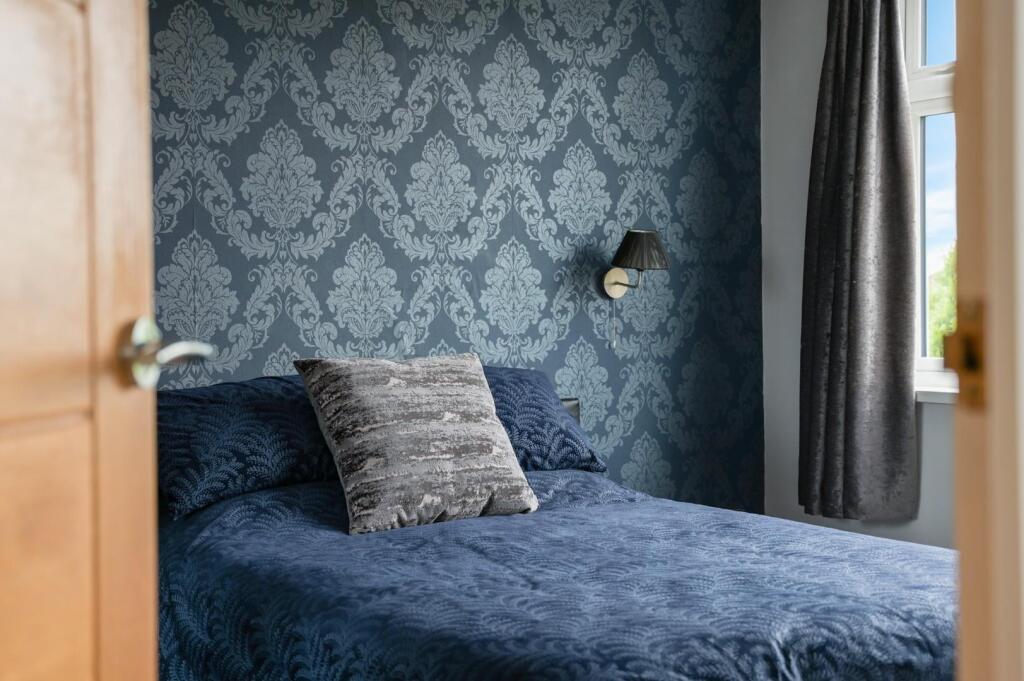 FRANCIS CLOSE, (6).jpg