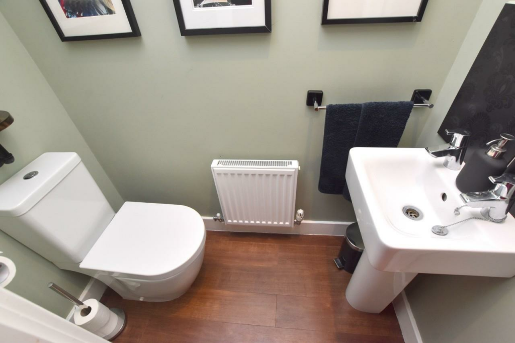 CLOAKROOM/WC
