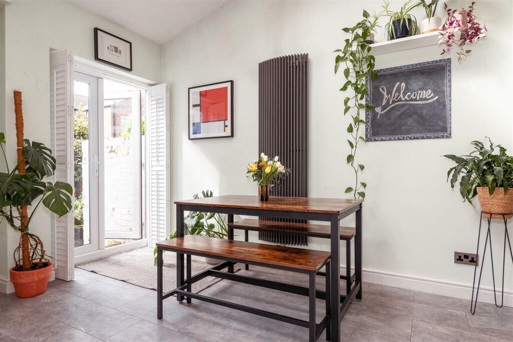 Breakfast Kitchen Aspect 4