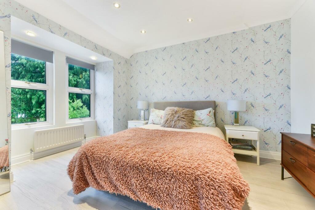 ASHURST ROAD,  (6).jpg