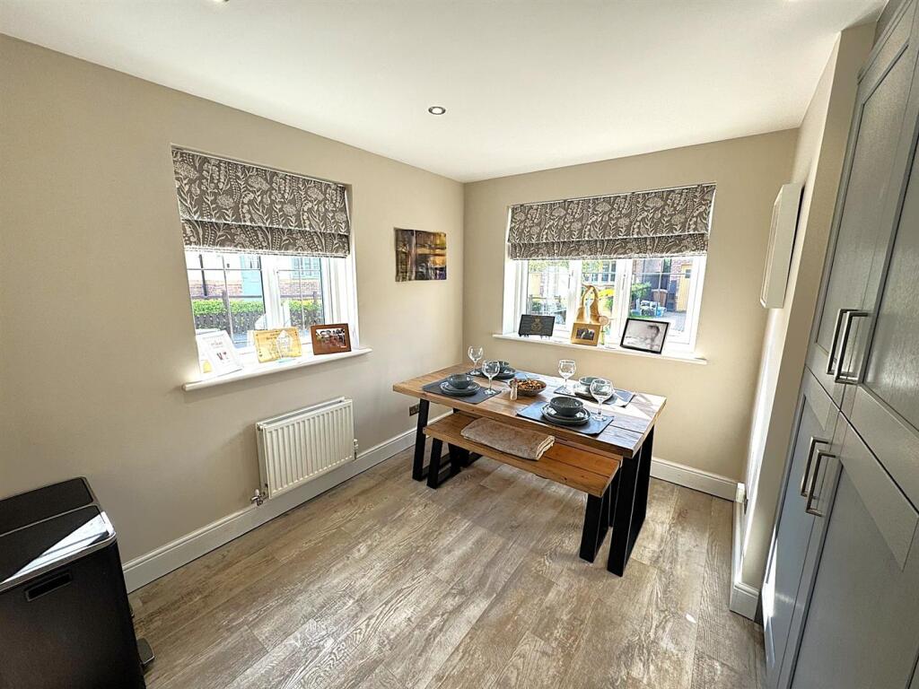 thumbnail_image1 (2).jpg