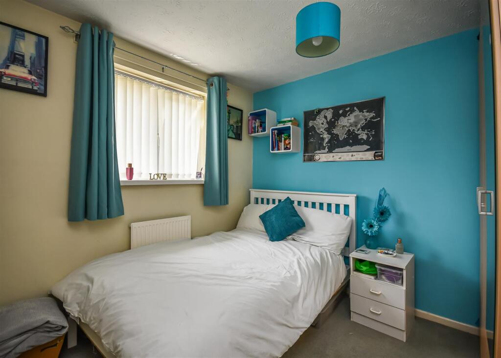 24 Strathern Drive-Bedroom 2.jpg