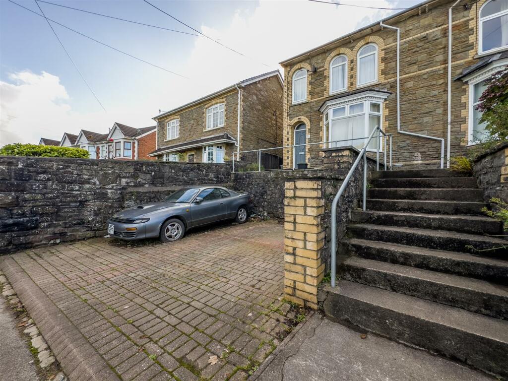 53 Sunnybank Rd-38.jpg