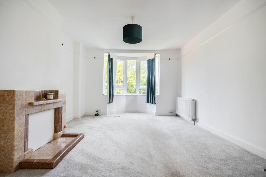 1340068-18-689b494094359