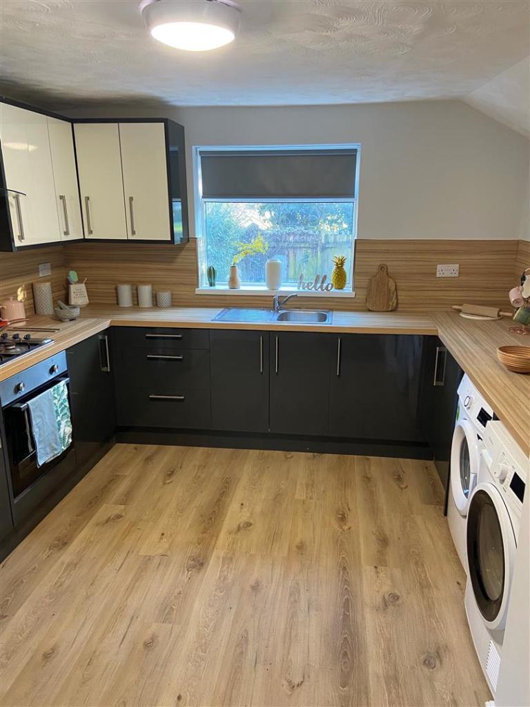 Kitchen 1.3.JPG