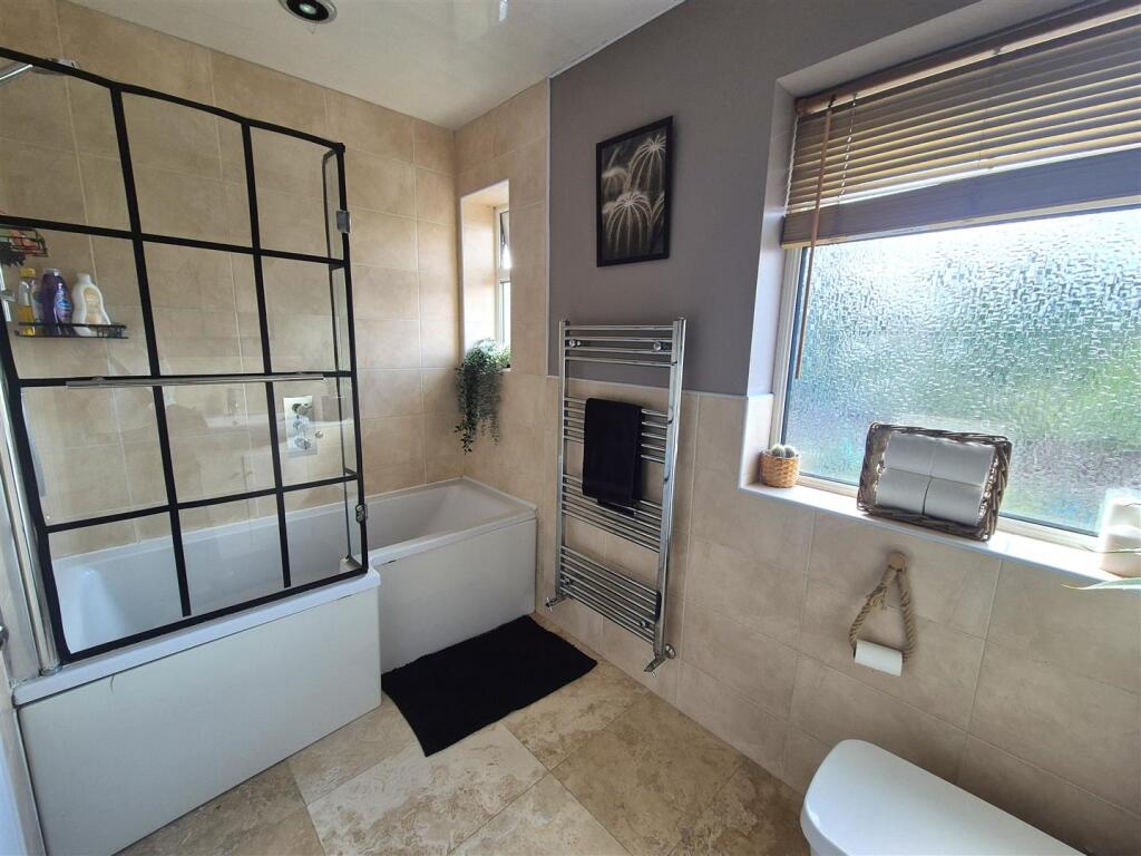 Firbank_200_bath.jpg