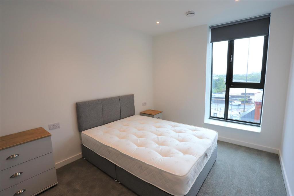 bedroom.JPG