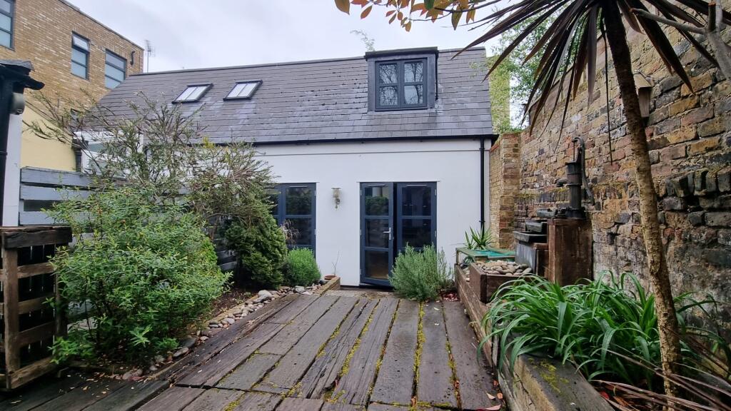 Original-1AAB3259-A577-40CB-9BE9-84B8825DF095