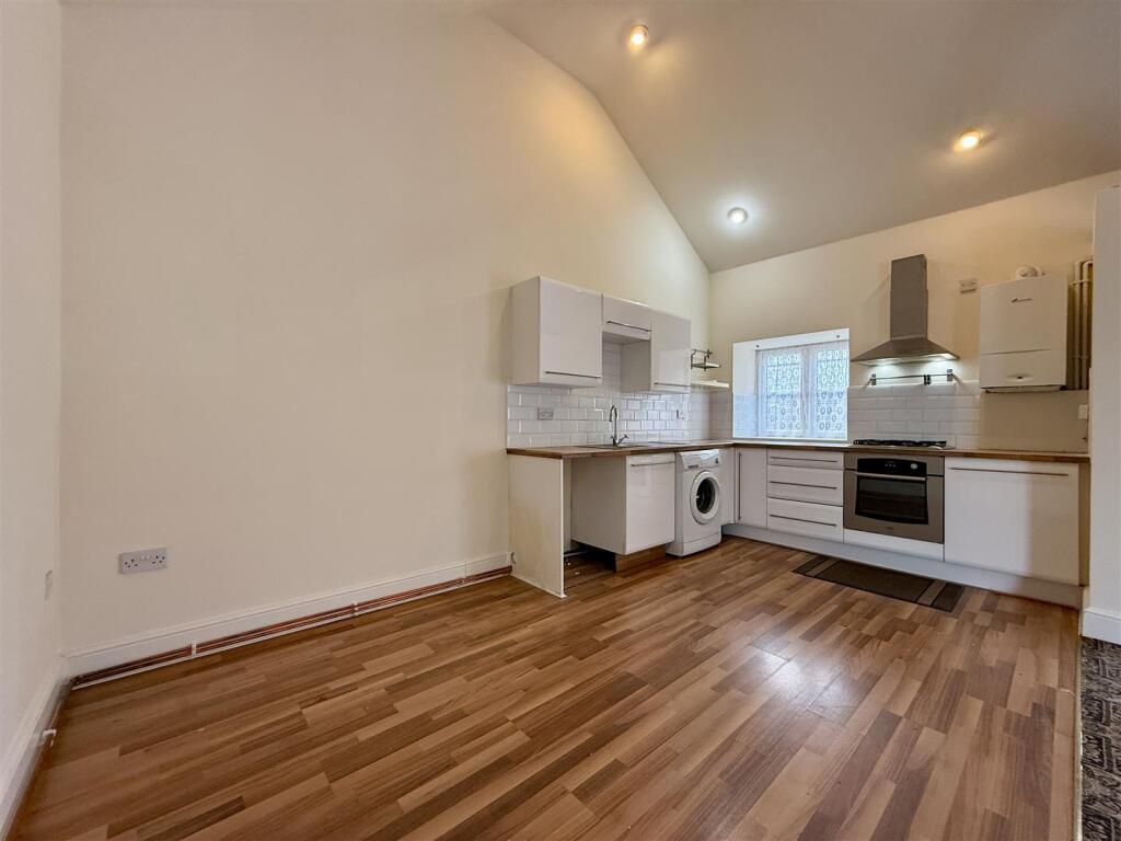 4 Kitchen