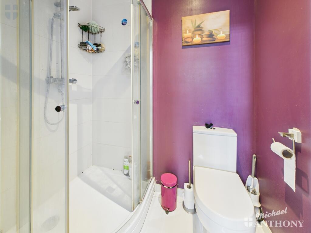 CAM03218G0-PR0718-STILL006