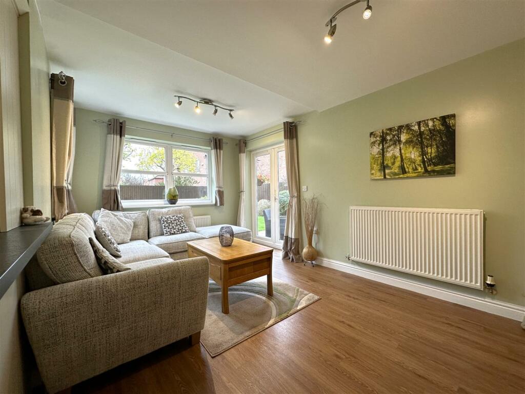 Living Area 788