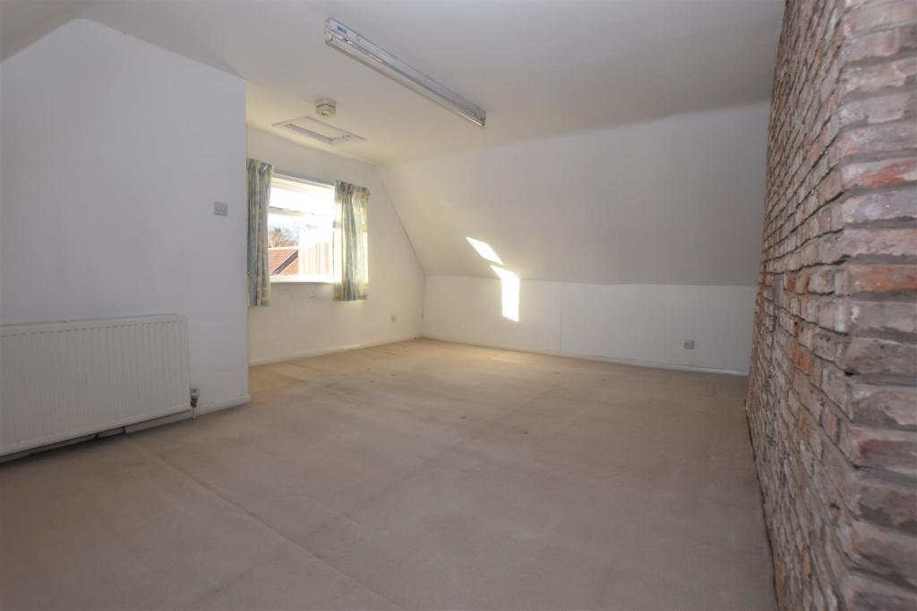 Second Floor Loft Area..jpg
