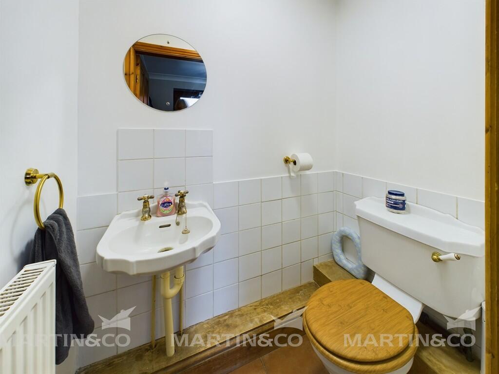 CAM02406G0-PR0376...