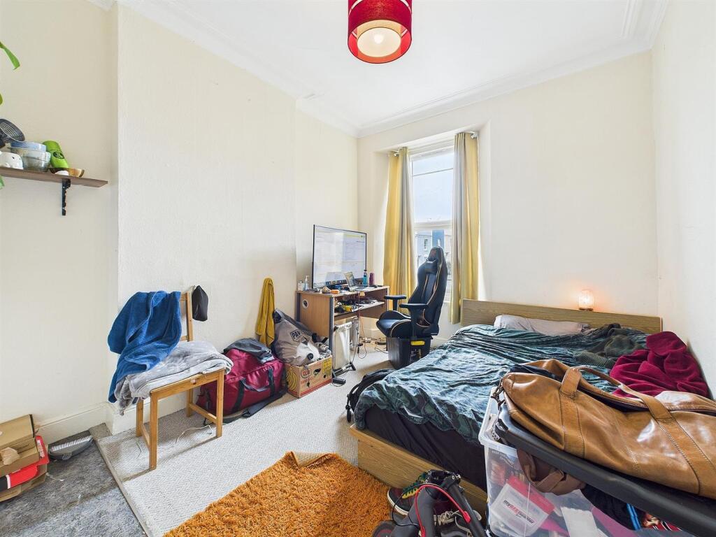 11 - Freehold Investment, Elliston Road, Redland.j