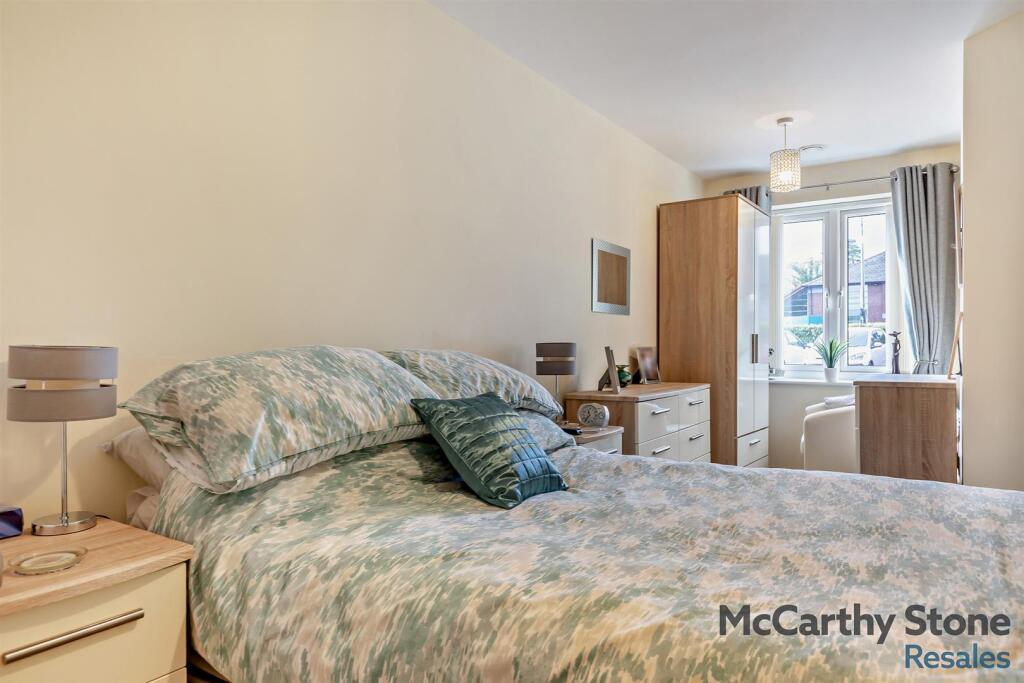 8668608-interior19-800.jpg
