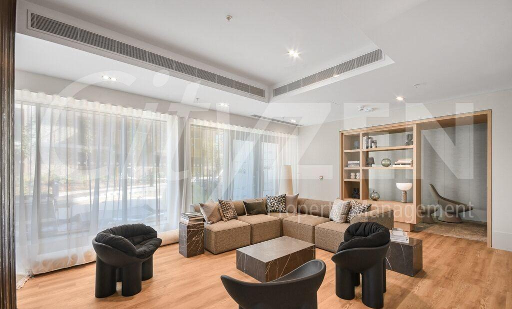 RESIDENTS LOUNGE