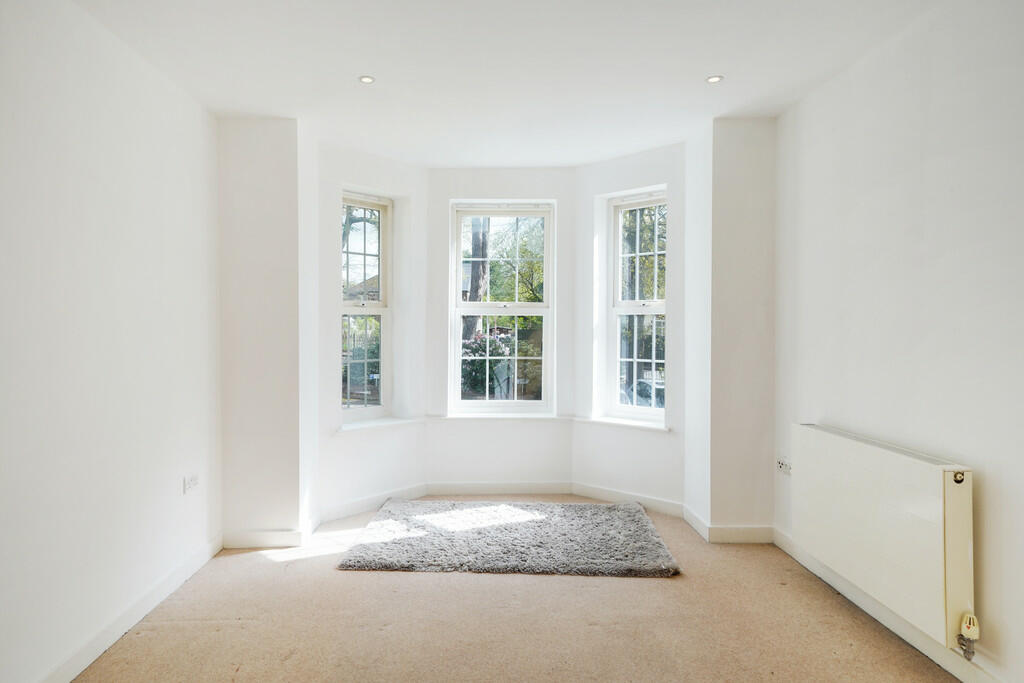 Flat 15, Brookshi...