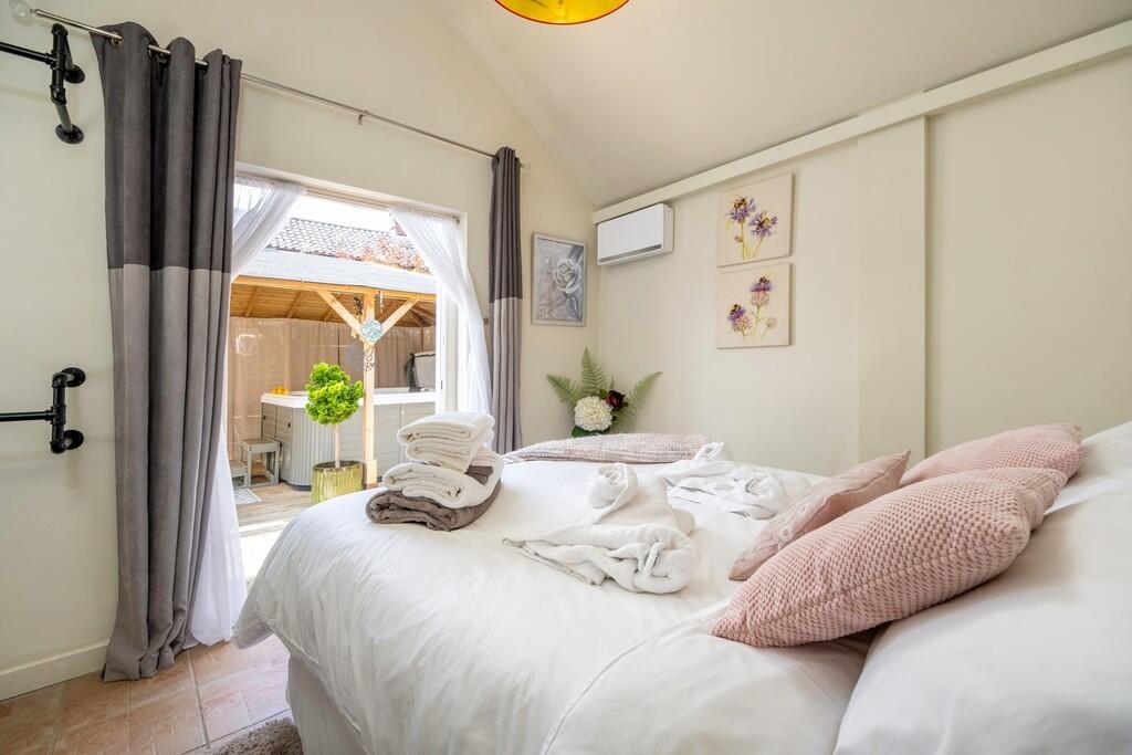 3 Red Brick Cotta...