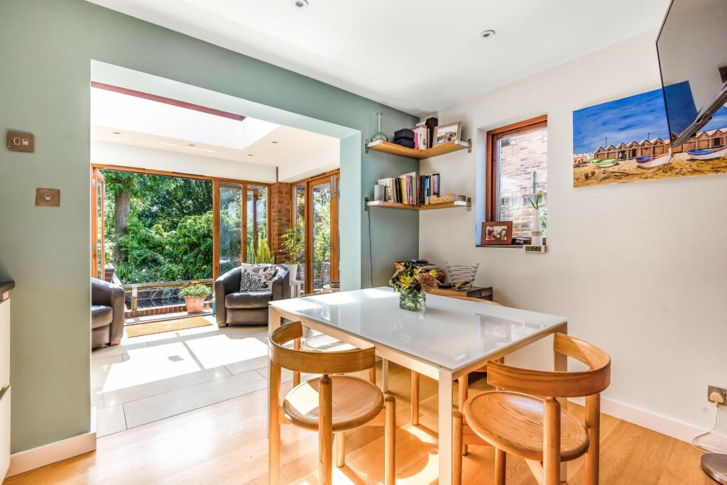 Breakfast Room