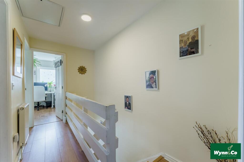 31 Devon Grove-1038L.jpg