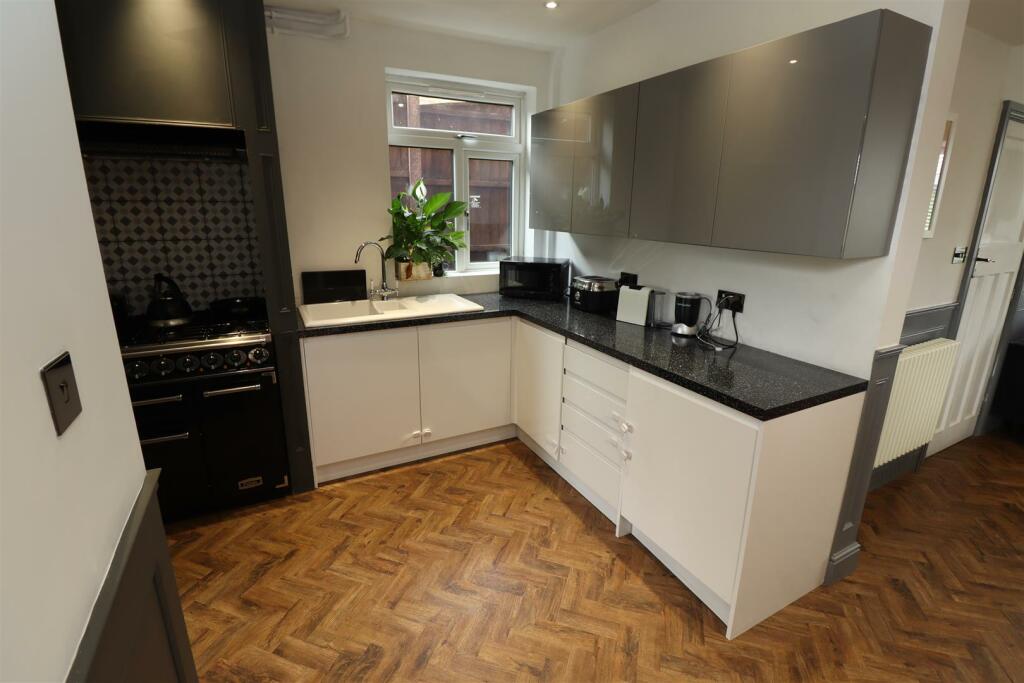 Open Plan Lounge / Dining / Kitchen