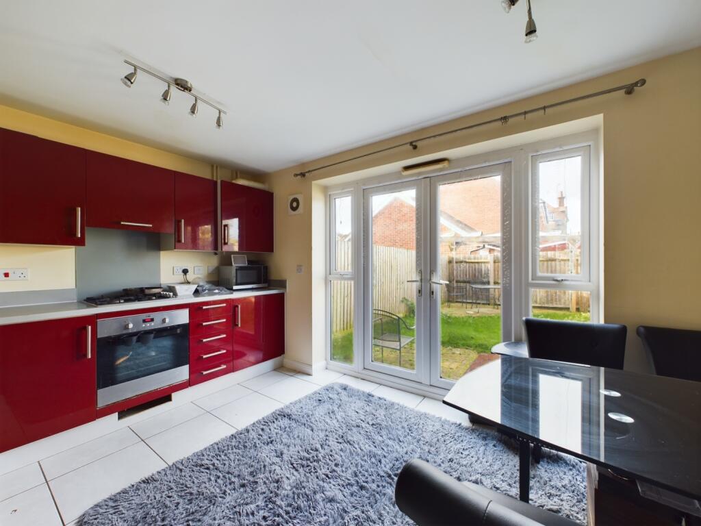 CAM03062G0-PR0095-STILL001