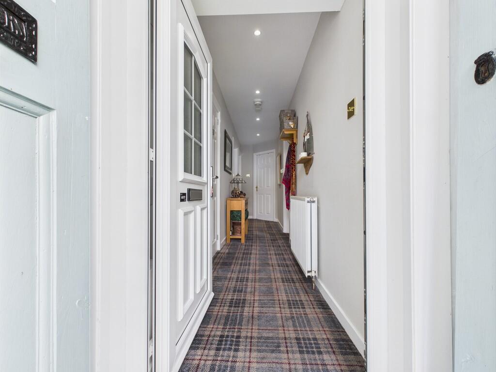 CAM05526G0-PR0011...