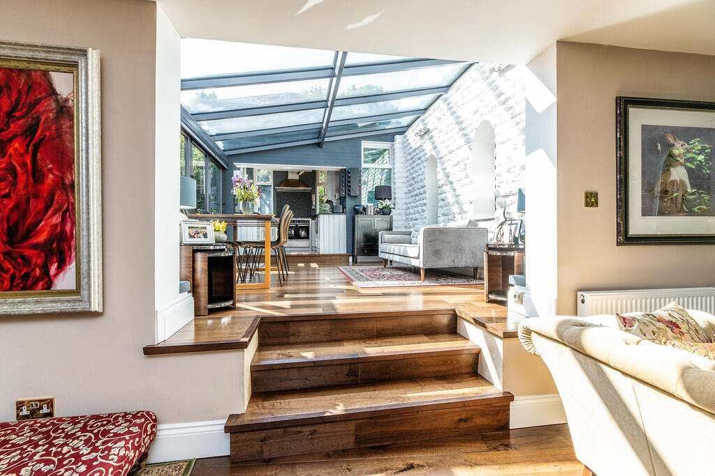 6 Lounge to Orang...