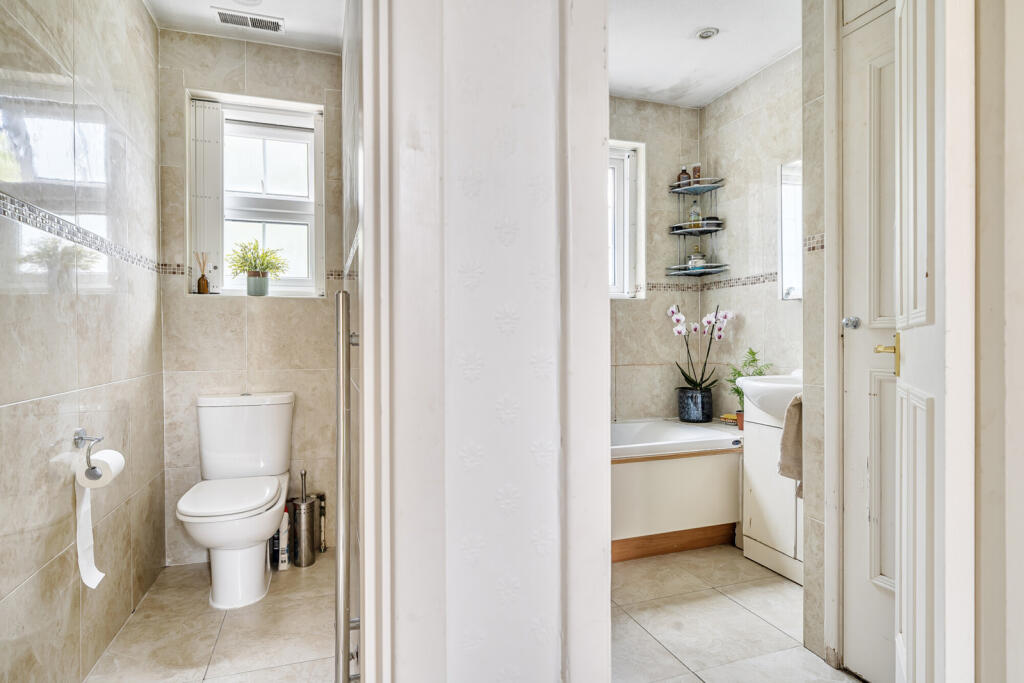 1318982-7-6866c4a...