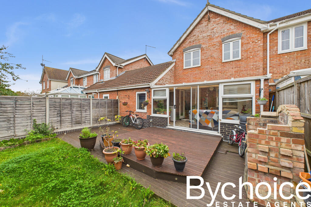 CAM05454G0-PR0063-STILL011