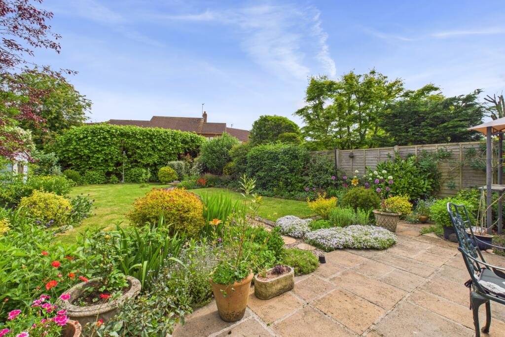 CAM03162G0-PR0269-STILL026