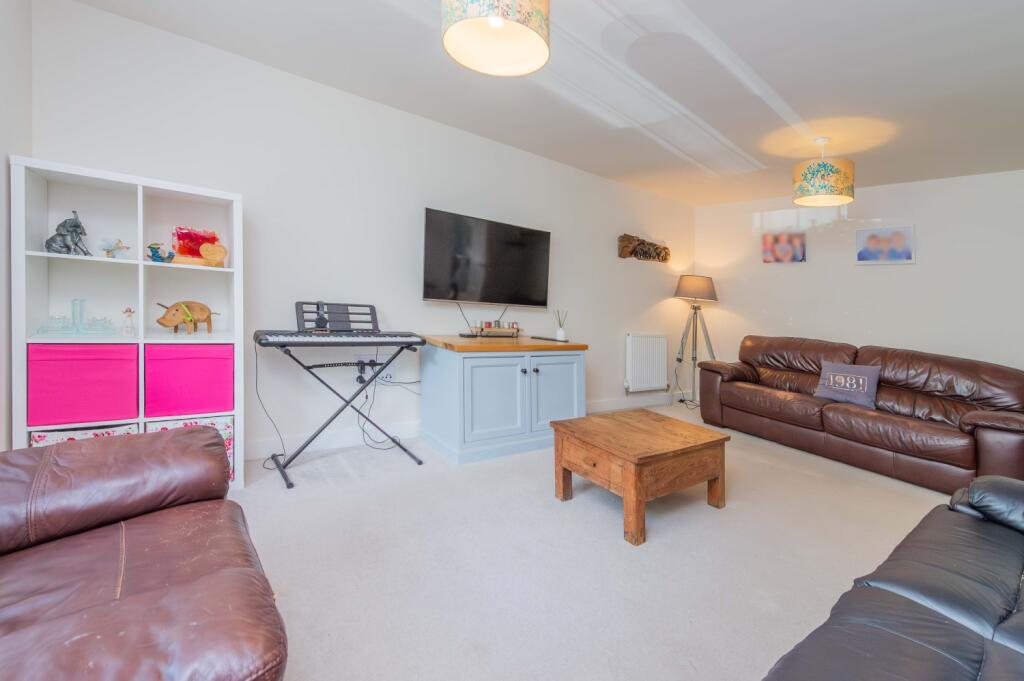 4 Rushes Close PFP (2 of 48)